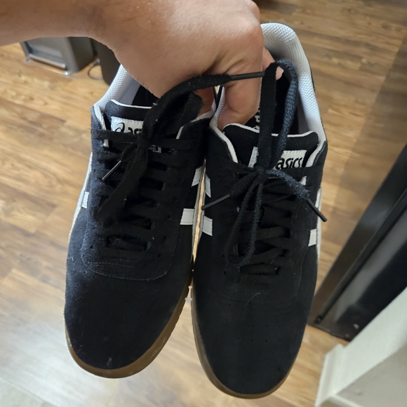 Asics Gel Vikka Pro - Size 8 - Picture 2 of 6